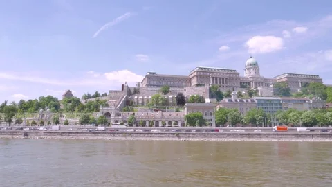 Buda castle from the Danube, Budapest 動画素材 83765589