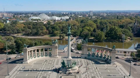 Budapest - 4K drone flying towards Heroes' Square on a bright summer day Stock Footage 115339973