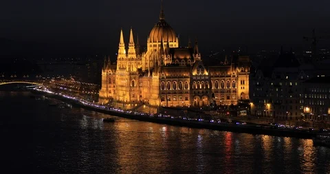 Budapest aerial view at sunset time with Chain Bridge on Danube Stock Footage 102259619