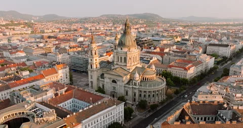 Budapest architectural masterpiece. St. Stephen Basilica Stock Footage 303305605