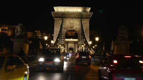 Budapest Chain Bridge at night 4K 스톡 동영상 43202453