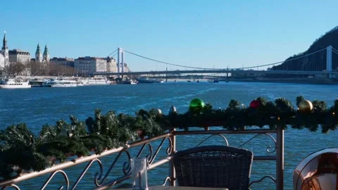 Budapest city view from a boat Vidéo 325530955
