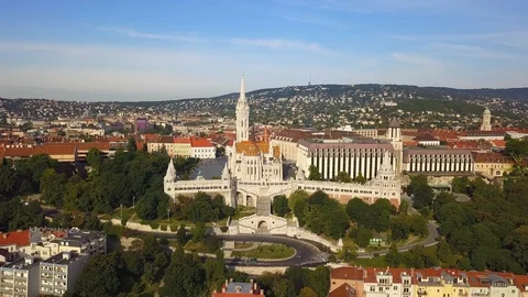 Budapest, Hungary - 4K flying towards Fisherman's Bastion (Halaszbastya) Stock Footage 92525614