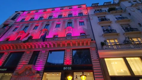 Budapest, Hungary - 9 June 2026: Illuminated fancy building with colorful lights Vídeo Stock 336680355