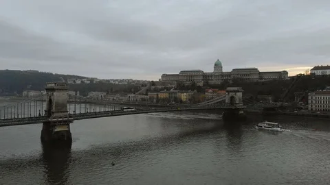 Budapest, Hungary. Top view on the Secheni Chain Bridge over the Danube River. Видео 121170416
