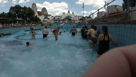 BUDAPEST - JULY 2, 2018: view of the Gellert Thermal Bath. Artificial sea wave 스톡 동영상 98544765