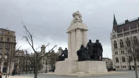 Budapest Parlament statue Vidéo 74853871