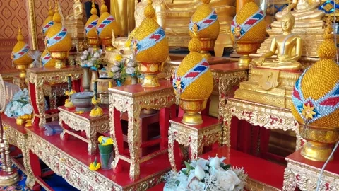 The Buddha image is seated as the main Buddha Stockbeeldmateriaal 276515064