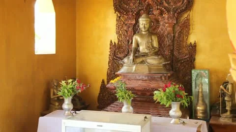 Buddha inside pagoda in Bagan 스톡 동영상 11060438