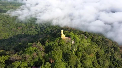 Buddha in the mountains Stock-Footage 335575087