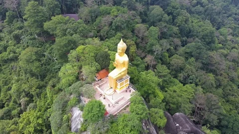 Buddha in the mountains Stock-Footage 335575203