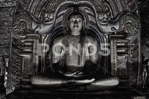 Buddha - Sri Lanka , Black & White Stock Photos