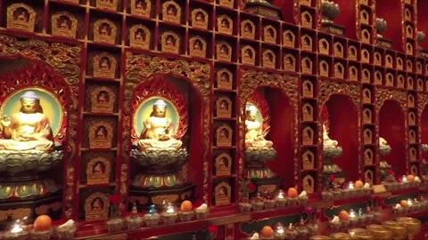 Buddha Statue, Inside Hundred Dragon Hall, Buddha Tooth Relic Temple, Singapore 库存影片 329245496