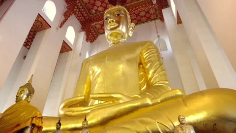 Buddha statue inside vihara, Wat Chaiyo Worawihan, Ang Thong Province, Thailand. Stock Footage 328492244