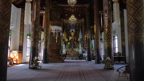 Buddha statue inside Wat Ket Karam temple hall Stockbeeldmateriaal 338268542