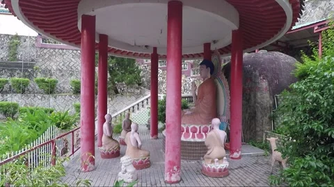 Buddha Statue, Kek Lok Si Temple Courtyard, George Town, Penang, Malaysia Video stock 296389488