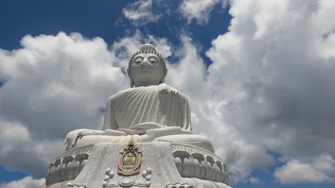 Buddha statue timelapse - clouds moving fast Stock Footage 194432333