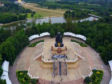 Buddhist monk Luang Pu Thuat at Wat Huay Mongkol in Hua Hin Thailand Stock-Footage 77297745