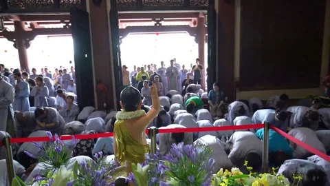Buddhist monk praying Buddha in Buddha's birthday celebrations Stock Footage 108070593
