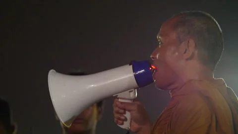 Buddhist Monk Speaking Through Megaphone During King Rama IX Memorial 動画素材 329832026