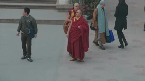Buddhist monks in the ancient Buddhistic temple in Shnaghai, China 動画素材 61474217