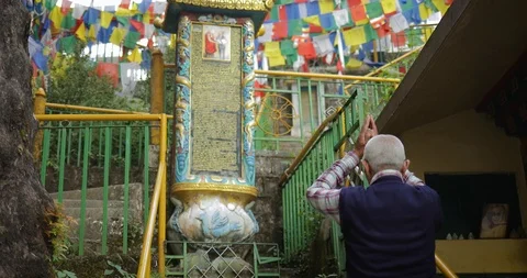Buddhist old man Pray Buddhism Tibetan in Dharamsala, India Stock Footage 119133127