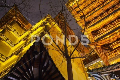 Buddhist temple, magnificent, Jing'an Temple, tourist attractions Stock Photos