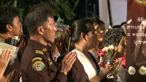 Budhist Prayers 스톡 동영상 8777575