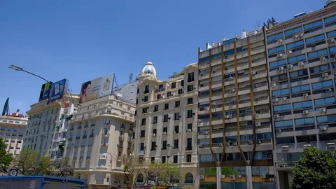 BUENOS AIRES — DIC 27, 2017: Street view from touristic bus in Buenos Aires. Video stock 105144542