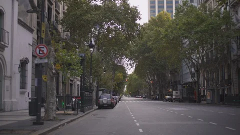 Buenos Aires Main avenue desolate affected by quarantine, Av de Mayo, 4K Stock Footage 128504015