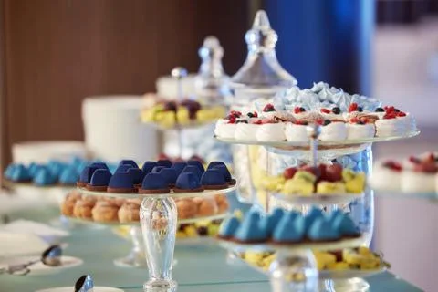 Buffet cupcakes sweets Stock Photos
