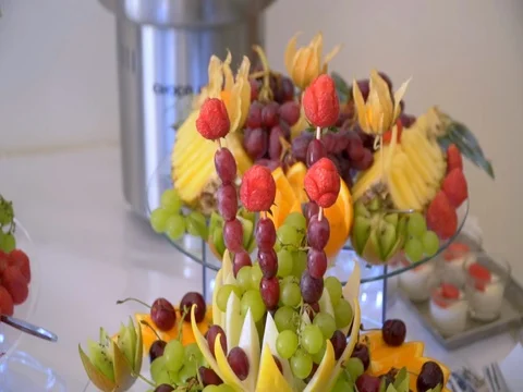 Buffet: fruit is beautiful on the table Stock Footage 78617412