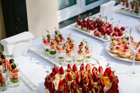 Buffet table with refreshments Foto stock