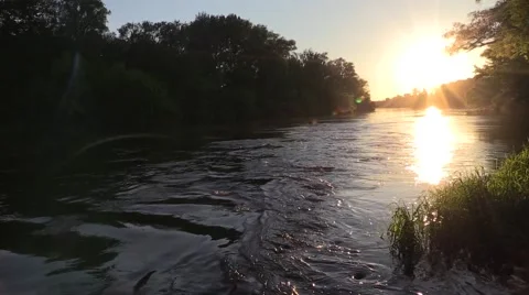 Bug River in the evening, the sun sets on the border Stock-Footage 60375097