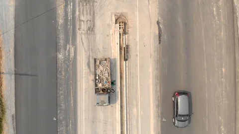 Builder truck at u turn Video stock 88130181