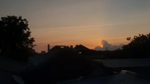 Building and Tree Silhouettes 스톡 동영상 337566122