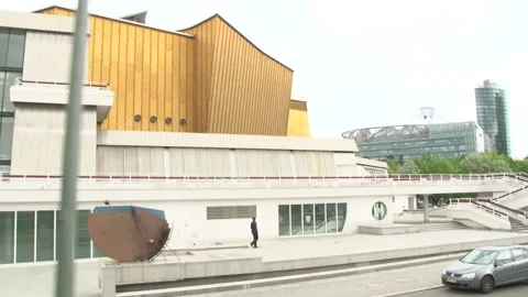 The building of the Berliner Philharmonie 스톡 동영상 147493675