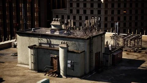 A building with a complex network of wires on its roof Ilustración de archivo