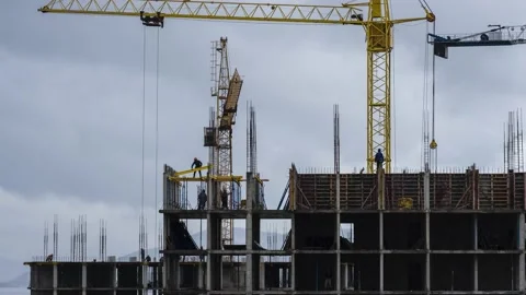 Building construction process 库存影片 196468428