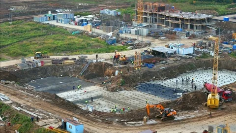 Building construction Time lapse with many peoples on construction site Stock Footage 79837407