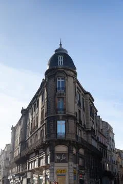 Building on the corner of Cours Pasteur, Paul Louis Lande and Victor Hugo str Stock Photos