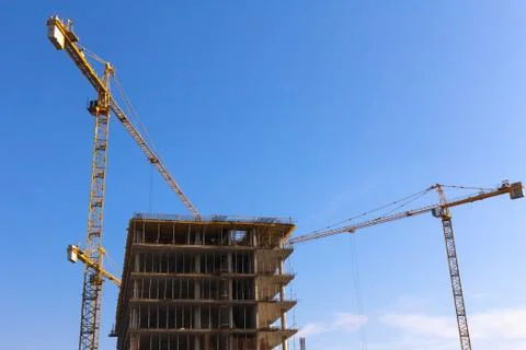 Building cranes on construction Foto stock