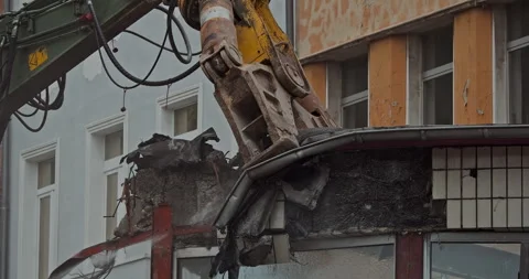Building Demolition: Machinery at Work Video stock 274487146