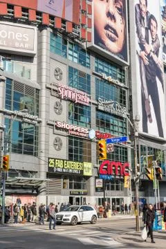 Building at dundas square Stock Photos