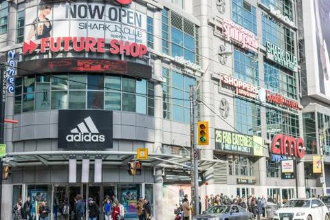 Building at dundas square Stock Photos