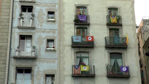 Building facade in Barcelona, Spain. 스톡 동영상 145244842