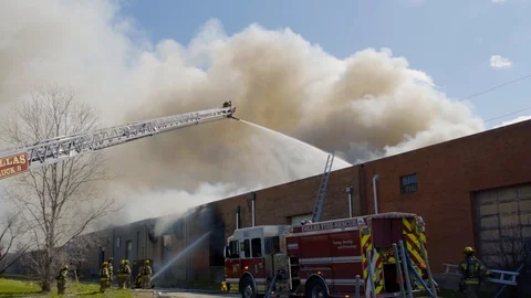 Building on fire Stock Footage 125343622