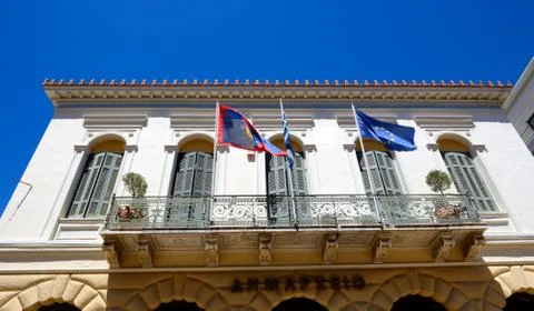 The building with flags of greece, eu and kalamata city, peloponnes, greece Foto stock