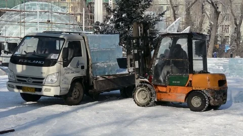 Building Harbin Ice-Lantern Show Видео 85218054