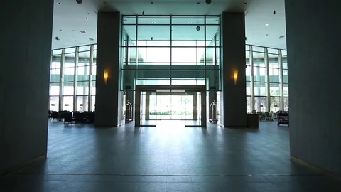 Building lobby 스톡 동영상 77046003